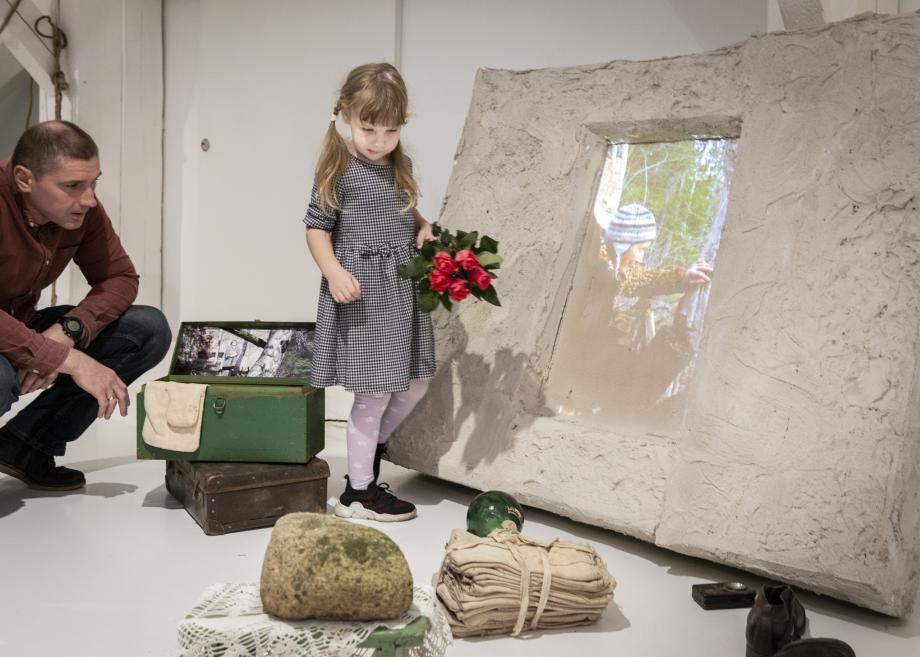 The opening of the exhibition "Laura Veļa. Wounded Memory". Photo: Inga Baltā