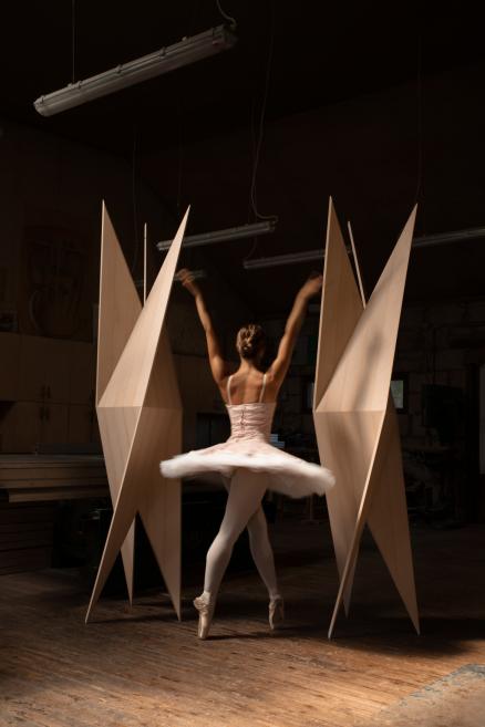 Jānis Straupe. Balance (Ballerina). 2021. Linden wood. Courtesy of the artist. Photo: Valters Poļakovs