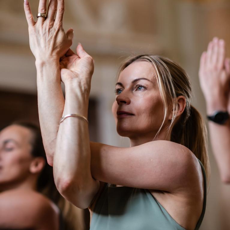 Jogas rīti Latvijas Nacionālajā mākslas muzejā kopā ar studiju &ldquo;Yoga Space&rdquo;. 2024. Foto: Kristaps Kalns